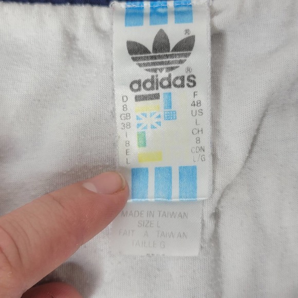 Vintage 90s Adidas Lined Men's Nylon Shorts Large Navy Trefoil Soccer Running - Picture 3 of 7